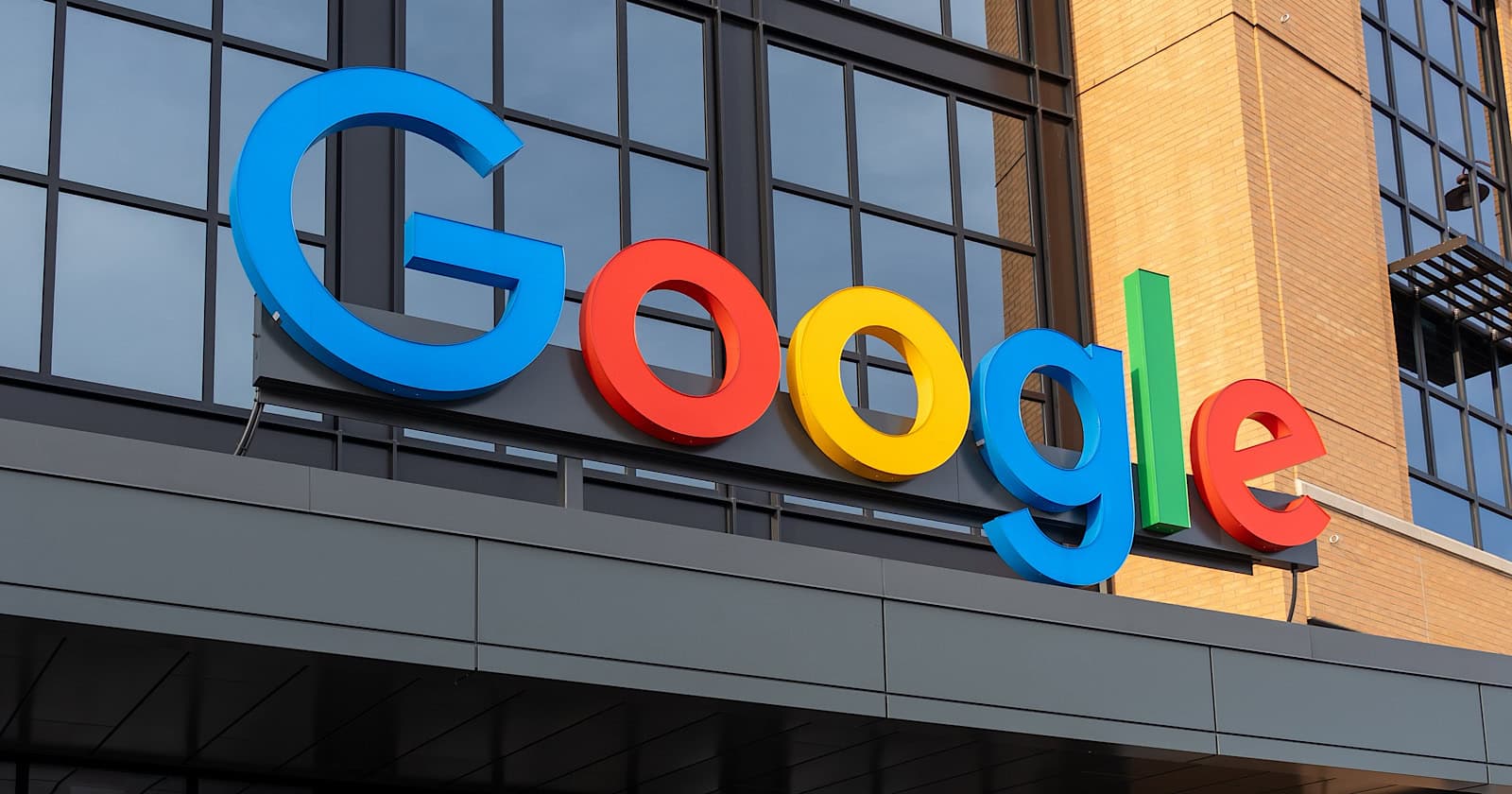 Google’s May Core Update Complete After Volatile Rollout via @sejournal, @MattGSouthern